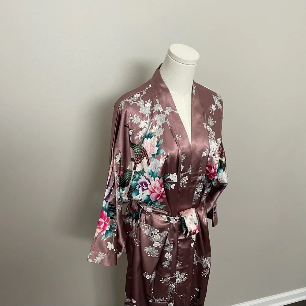 Kim and Ono Robe Kimono Charmeuse Asian Floral Silky Satin Long Pockets Pink - Picture 2 of 13